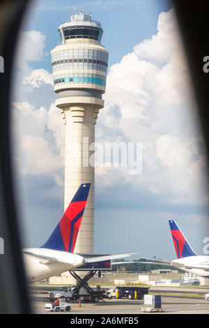 Air traffic control tower of Hartsfield Jackson Atlanta International ...