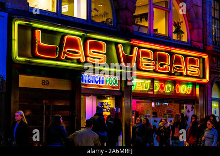 Las Vegas games arcade at night on Wardour Street, Soho, London, UK Stock Photo