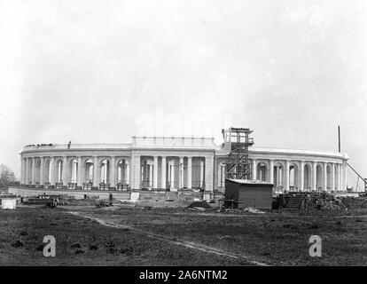 Neoclassical Architecture - Memorial Ampitheater under construction at Arlington National Cemetery ca. April 1916 Stock Photo