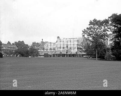 Chevy Chase Country Club in Chevy Chase Maryland ca. 1919 Stock Photo