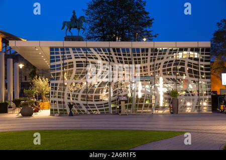 the restaurant Grissini in front of the hotel Hyatt Regency on the banks of the river Rhine in the district Deutz, equestrian statue at the Hohenzolle Stock Photo