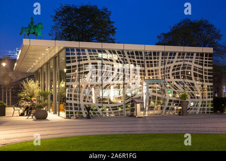 the restaurant Grissini in front of the hotel Hyatt Regency on the banks of the river Rhine in the district Deutz, equestrian statue at the Hohenzolle Stock Photo