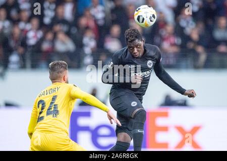 Frankfurt, Deutschland. 25th Oct, 2019. Nicolas GAVORY (left, Luettich) versus Danny DA COSTA (F), Action, duels, Soccer Europa League, Group stage, Group F, matchday 3, Eintracht Frankfurt (F) - Standard Luettich (Luettich) 2: 1, 24.10. 2019 in Frankfurt/Germany. | Usage worldwide Credit: dpa/Alamy Live News Stock Photo