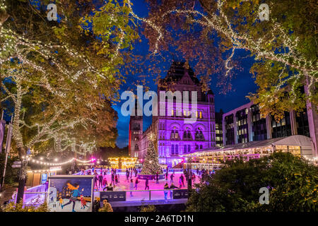 London, UK. 28th Oct, 2019. The Natural History Museum is open for the Christmas season. Credit: Guy Bell/Alamy Live News Stock Photo