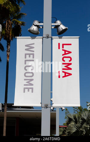 Welcome banners to the Los Angeles County Museum of Art, LACMA. 5905 Wilshire Boulevard, Los Angeles, California, United States of America Stock Photo