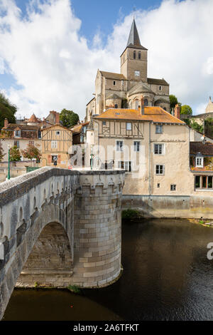 Bridge over the river Gartempe, Montmorillon, France Stock Photo