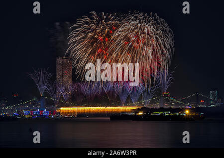 BMW NYC Salutes America - Fourth of July, Independence day showcasing some of New York City's iconic bridges. Stock Photo