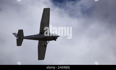 Cessna 172L C-FHNO in flight, August 23, 2019 Stock Photo