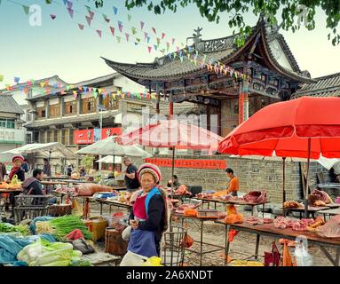 Traditional food market in Yunnan, China Stock Photo