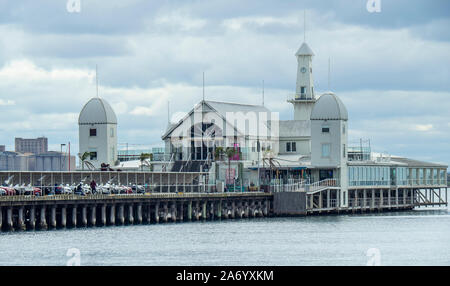 Restaurant and bar at the end of Cunningham Pier on the foreshore of Corio Bay Geelong Victoria Australia. Stock Photo