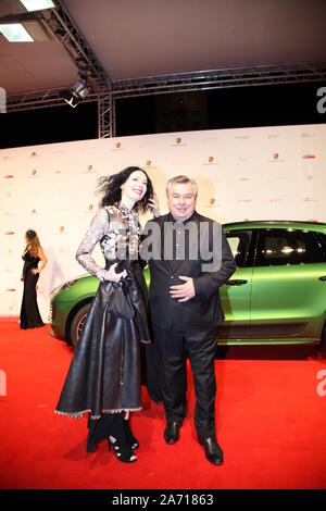 waldemar Hartmann mit ehefrau Petra Böllmann beim 25. Leipziger Opernball 2019 in der Oper Leipzig , Leipzig 26.10.2019 Stock Photo