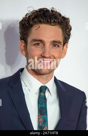 LONDON-ENGLAND 28 OCT: Laurie Davidson attends the World premiere of
