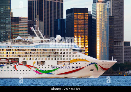 Norwegian Dawn cruise ship at New York Harbor port Stock Photo