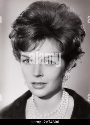 Dawn Addams, britische Schauspielerin, zum Film 'Die 1000 Augen des Doktor Mabuse', Deutschland 1960. British actress Dawn Addams starring in a German movie, Germany 1960. Stock Photo