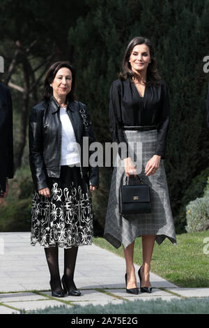 Madrid, Spain; 30/10/2019.- Queen Letizia presides over the delivery of the International Friendship Award (IFA), accompanied by the acting Minister of Defense, Margarita Robles, for the occasion, Queen Letizia has chosen a midi wool skirt with Prince of Wales print and side spikes belonging to the autumn-winter collection of last season from Massimo Dutti.Photo: Juan Carlos Rojas/Picture Alliance | usage worldwide Stock Photo