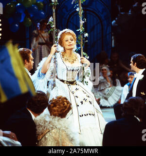 Aufzeichnung der Aufführung der Operette 'Die lustige Witwe' von Franz Lehar in der Deutschen Oper Berlin, Deutschland 1979. Grimm 1126. Mitwirkende: Gwyneth Jones Stock Photo