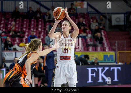 Venezia, Italy. 30th Oct, 2019. elisa penna (reyer venezia)during Reyer Venezia vs UMMC Ekaterinburg, Basketball Euroleague Women Championship in Venezia, Italy, October 30 2019 - LPS/Ettore Griffoni Credit: Ettore Griffoni/LPS/ZUMA Wire/Alamy Live News Stock Photo