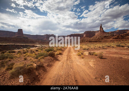 White Rim Trail, a 4x4 wheel drive road in Canyonlands National Park, the heart of a high desert called the Colorado Plateau. Stock Photo