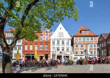 Historical merchants' and warehouses, Hanseatic harbour, fish market, Stade, Lower Saxony, Germany Stock Photo