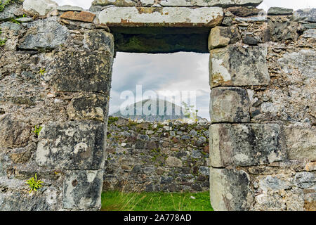 Beinn na Caillich through Kilchrist Church door, Isle of Skye Stock Photo