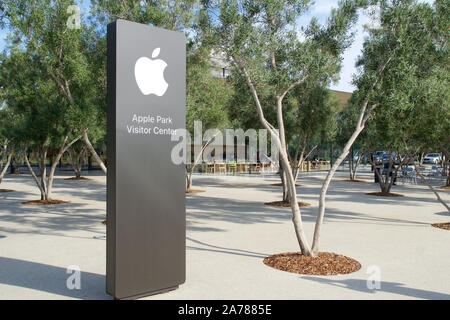 CUPERTINO, CALIFORNIA, UNITED STATES - NOV 26th, 2018: Apple sign of the new Apple Headquarters and Apple Park Visitor Center in Tantau Avenue of Stock Photo