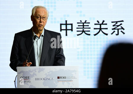 Singapore, Lee Kuan Yew School of Public Policy of National University of Singapore (NUS). 30th Oct, 2019. Goh Chok Tong, chairman of Lee Kuan Yew School of Public Policy of National University of Singapore (NUS), attends the 'US and China: Forging a Common Cause for the Development of Asia and the World' international symposium kicked off in Singapore on Oct 30, 2019. Credit: Then Chih Wey/Xinhua/Alamy Live News Stock Photo