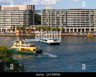 Ferries at Circular Quay in Sydney Harbour Stock Photo - Alamy