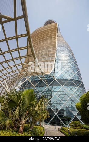 Capital Gate, also known as the Leaning Tower of Abu Dhabi, a skyscraper in Abu Dhabi, United Arab Emirates Stock Photo