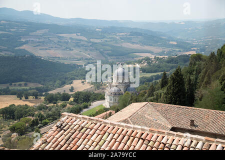 Renaissance Tempio di Santa Maria della Consolazione (Church of Santa Maria della Consolazione) built in XVI century in Todi, Umbria, Italy. August 22 Stock Photo