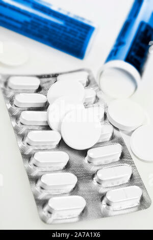 Vitamin tablets and effervescent tablets Stock Photo