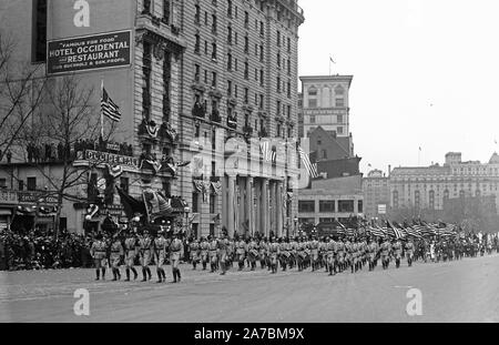 Franklin D. Roosevelt - Franklin D. Roosevelt inauguration. Parade. Washington, D.C. March 4, 1933 Stock Photo