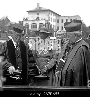 Franklin D. and Eleanor Roosevelt at Catholic University, Washington, D.C. ca. 1933 Stock Photo
