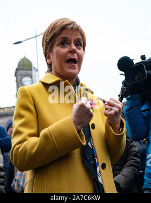 Leith, Edinburgh, Scotland, UK. 1st November 2019. Scottish First Minister Nicola Sturgeon joined Deidre Brock, the SNP’s candidate for Edinburgh North and Leith, on the campaign trail today in Leith, Edinburgh. She told party activists that the General Election is Scotland’s chance to escape the Brexit chaos by voting SNP and putting Scotland’s future in Scotland’s hands. Iain Masterton/Alamy Live News. Stock Photo
