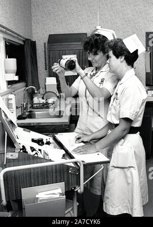 Nurses, Queen's Medical Centre hospital, Nottingham July 1990 UK Stock Photo