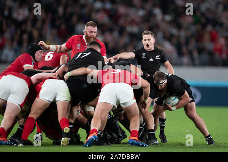 Tokyo, Japan. 1st Nov 2019. New Zealand scrum during the Rugby World Cup bronze final match between New Zealand and Wales in Tokyo, Japan, on November 1, 2019. (Photo by Flor Tan Jun/Espa-Images) Stock Photo