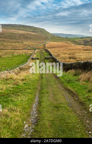 Scar End is a settlement on the side of Twistleton Scar in the English county of North Yorkshire. It is surrounded by Ingleborough and Whernside 2 of Stock Photo