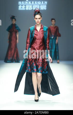 Beijing, China. 1st Nov, 2019. Edles out of Tianshan designs at China Fashion International Week Spring/Summer 2020. Credit: SIPA Asia/ZUMA Wire/Alamy Live News Stock Photo