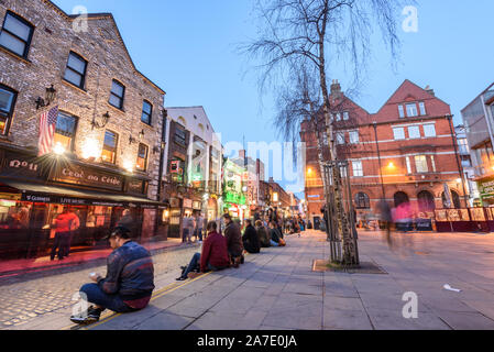 TEMPLE BAR AREA, DUBLIN, IRELAND-APRIL 06, 2015:Narrow cobbled streets of Temple bar area in Dublin Stock Photo