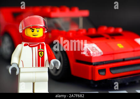 Photo libre de droit de Lego Créateur Ferrari F40 banque d'images et plus  d'images libres de droit de Lego - Lego, Voiture, Ferrari F40 - iStock