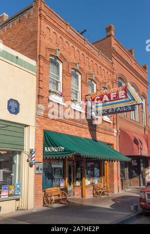 Main Street in downtown Pendleton, Oregon, USA Stock Photo - Alamy