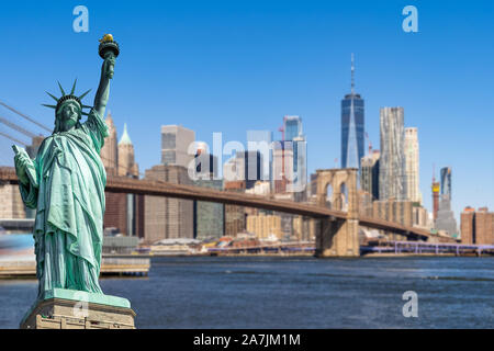 1/3 Scale Statue Of Liberty, Empire State Building, Brooklyn Bridge, Las  Vegas, Nevada