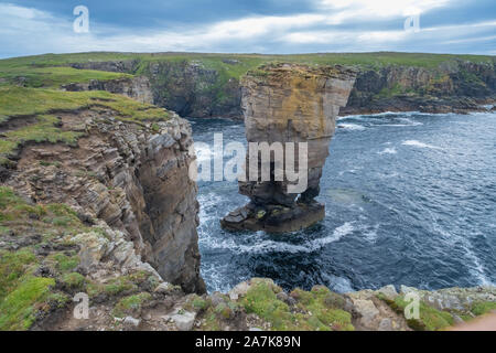 Stunning Yesnaby cliffs and the Yesnaby Castle Sea Stack on the west coast of Mainland Orkney island, Scotland Stock Photo