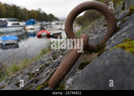 an old boat mooring on the river Leven Scotland Stock Photo
