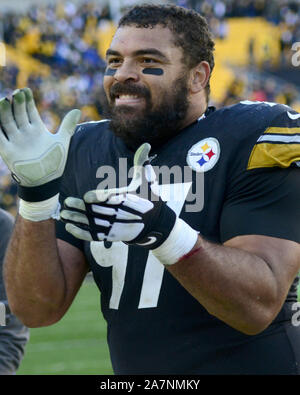 Pittsbugh, United States. 03rd Nov, 2019. Pittsburgh Steelers defensive end Cameron Heyward (97) applaudes the fans following the Steelers 26-24 win against the Indianapolis Colts at Heinz Field in Pittsburgh on Sunday, November 3, 2019. Photo by Archie Carpenter/UPI Credit: UPI/Alamy Live News Stock Photo