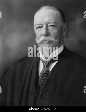 William Howard Taft (1857-1930), 27th President of the United States 1909-1913, 10th Chief Justice of the United States 1921-1930, Head and Shoulders Portrait as Chief Justice, Photograph by Harris & Ewing, 1920's Stock Photo