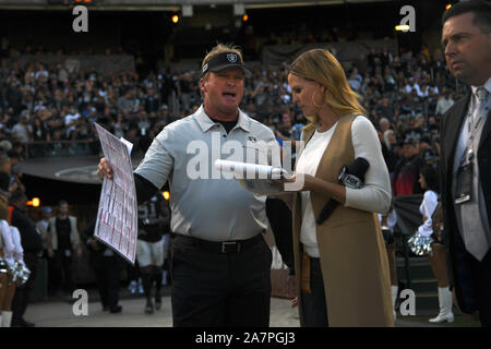 FOX sideline reporter Shannon Spake interviews Minnesota Vikings