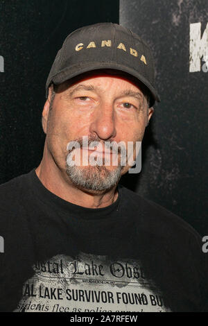 DÜSSELDORF-NEUSS, GERMANY - November 2nd 2019: Ken Kirzinger (*1959, Canadian actor and stuntman -  Jason Voorhees  in Freddy vs. Jason, Wrong Turn 2: Dead End,  Joy Ride 3) at Weekend of Hell 2019 Stock Photo