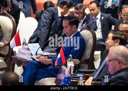 (191104) -- BANGKOK, Nov. 4, 2019 (Xinhua) -- Indonesian President Joko Widodo attends the 14th East Asia Summit in Bangkok, Thailand, Nov. 4, 2019. The summit is an annual regional event gathering 10 members of the Association of Southeast Asian Nations (ASEAN), as well as China, Japan, South Korea, India, Australia, New Zealand, Russia and the United States. (Xinhua/Zhu Wei) Stock Photo