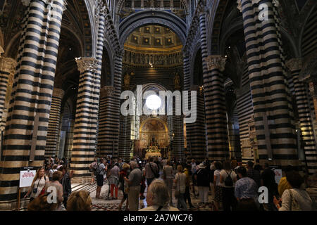 Interior view of the Cathedral of Santa Maria Assunta in Siena, Italy. Stock Photo