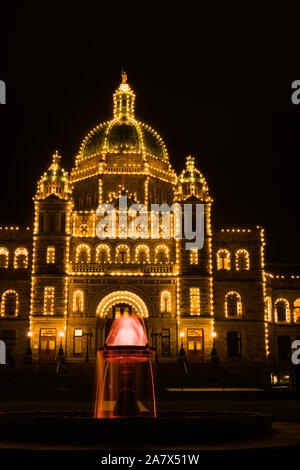 City lights of the BC provincial legislative buildings in Victoria, British Columbia, Canada Stock Photo